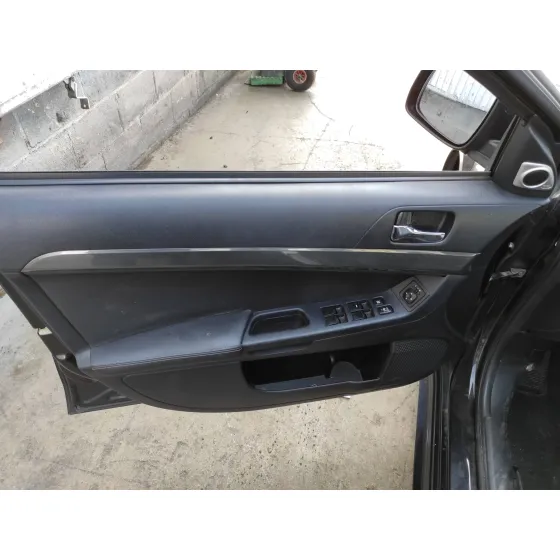 MITSUBISHI LANCER BERLINA (CY0) '2009 * NEGRO