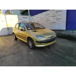 PEUGEOT 206 BERLINA PEUGEOT 206 BERLINA '2003 * DORADO 1998