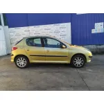 PEUGEOT 206 BERLINA PEUGEOT 206 BERLINA '2003 * DORADO 1998