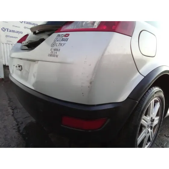 VOLVO C30 '2006 2.0 DIESEL CAT CREMA
