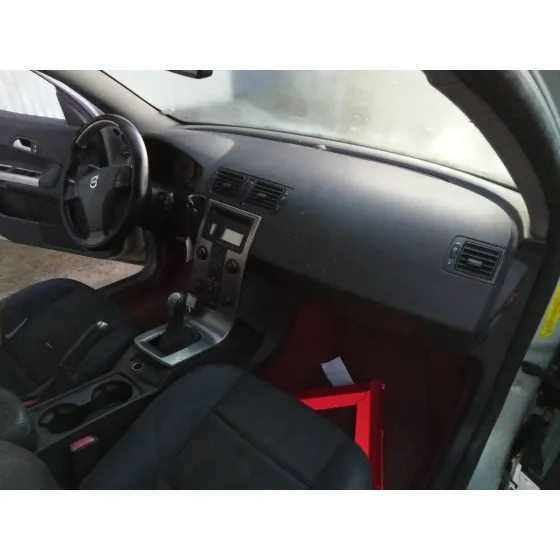 VOLVO C30 '2006 2.0 DIESEL CAT CREMA