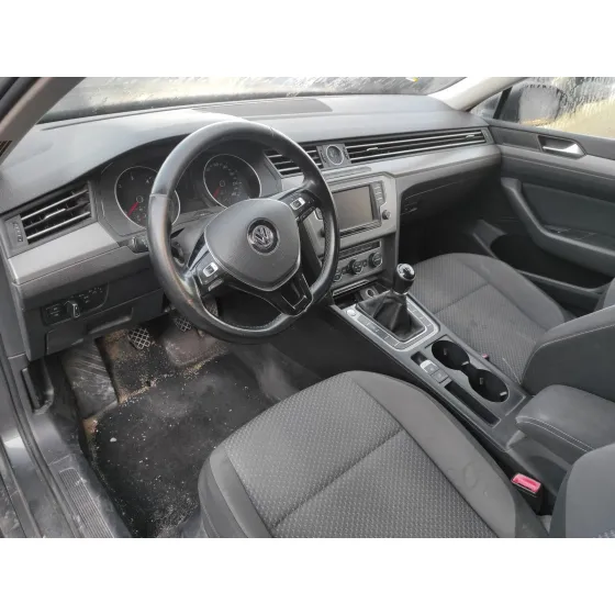 VOLKSWAGEN PASSAT VARIANT (3G5) '2015 1.6 TDI DPF GRIS OSCURO