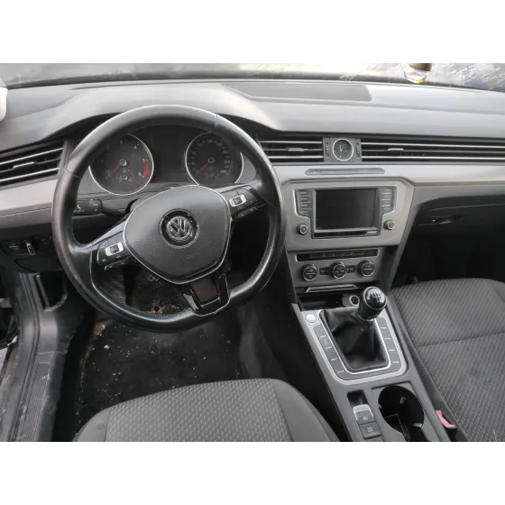 VOLKSWAGEN PASSAT VARIANT (3G5) '2015 1.6 TDI DPF GRIS OSCURO