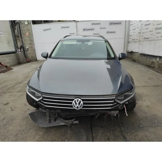 VOLKSWAGEN PASSAT VARIANT (3G5) '2015 1.6 TDI DPF GRIS OSCURO