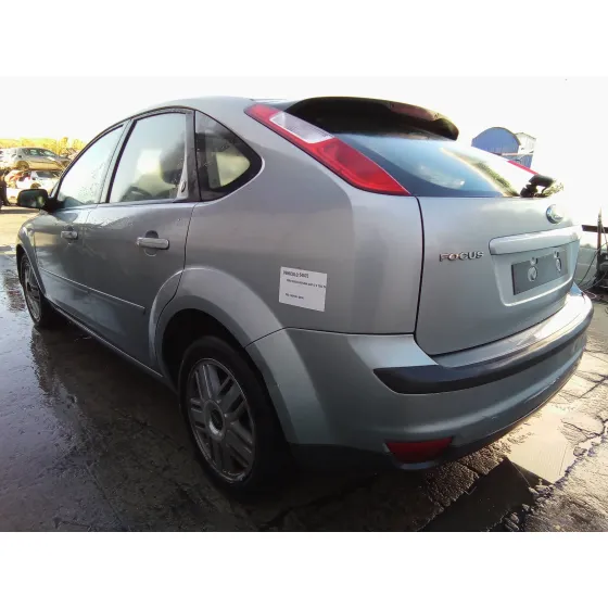 FORD FOCUS BERLINA (CAP) '2005 2.0 TDCI CAT PLATA