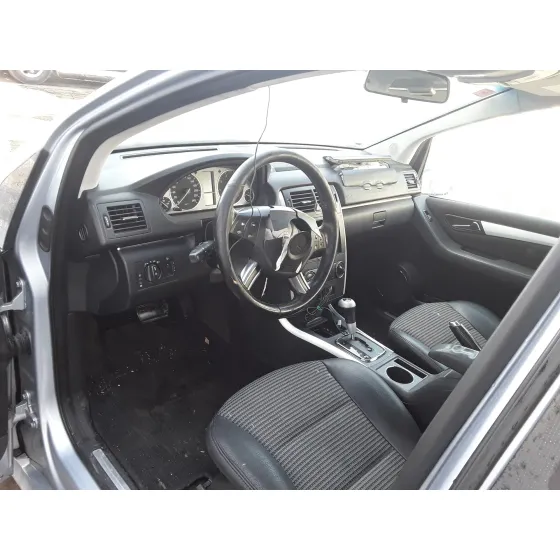 MERCEDES CLASE B (W245) '2006 1.7 CAT GRIS