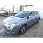 RENAULT MEGANE III BERLINA 5 P RENAULT MEGANE III BERLINA 5 P '2011 1.5 DCI DIESEL FAP GRIS 2008