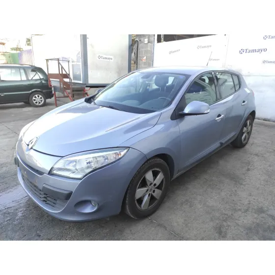 RENAULT MEGANE III BERLINA 5 P '2011 1.5 DCI DIESEL FAP GRIS