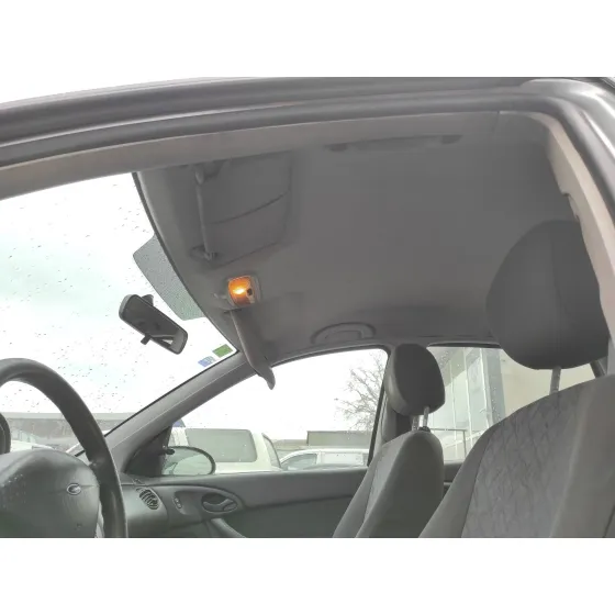 FORD FOCUS BERLINA (CAK) '2001 * PLATA
