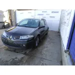 RENAULT MEGANE II BERLINA 3P RENAULT MEGANE II BERLINA 3P '2006 2.0 DCI DIESEL CAT NEGRO 2002