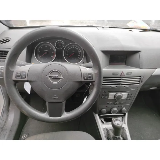 OPEL ASTRA GTC '2005 1.7 16V CDTI PLATA