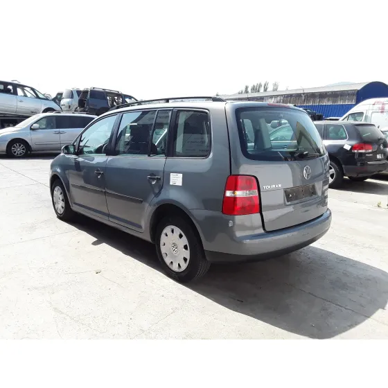 VOLKSWAGEN TOURAN (1T1) '2004 * GRIS