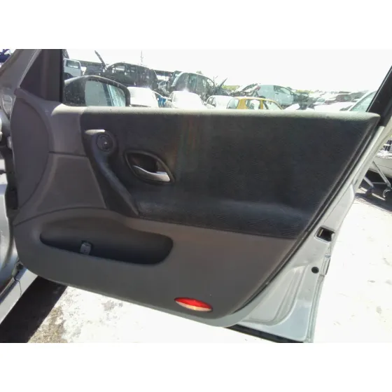 RENAULT LAGUNA II (BG0) '2001 1.8 CAT PLATA