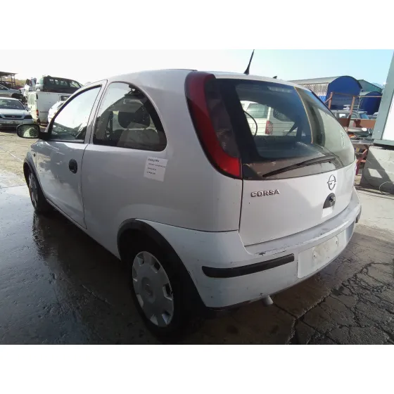 OPEL CORSA C '2005 1.3 16V CDTI CAT (Z 13 DT / LN9) BLANCO