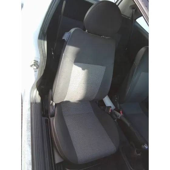OPEL CORSA C '2005 1.3 16V CDTI CAT (Z 13 DT / LN9) BLANCO