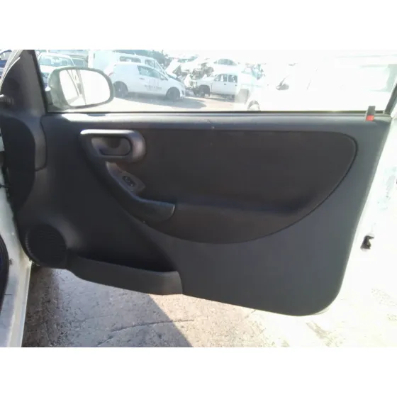 OPEL CORSA C '2005 1.3 16V CDTI CAT (Z 13 DT / LN9) BLANCO