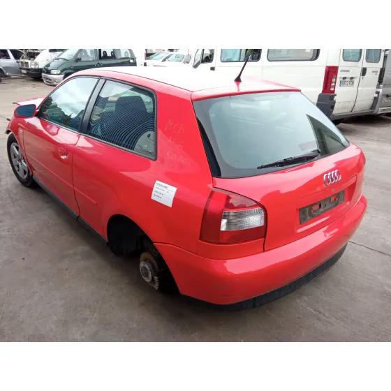 AUDI A3 (8L) '2001 1.8 20V ROJO
