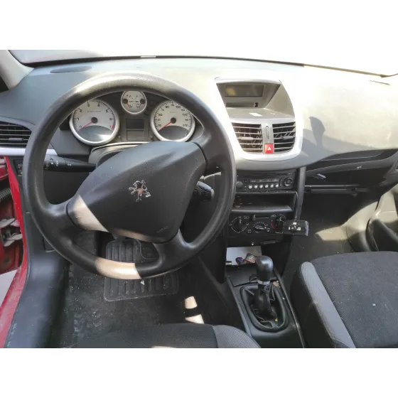 PEUGEOT 207 '2008 1.4 16V VTI ROJO