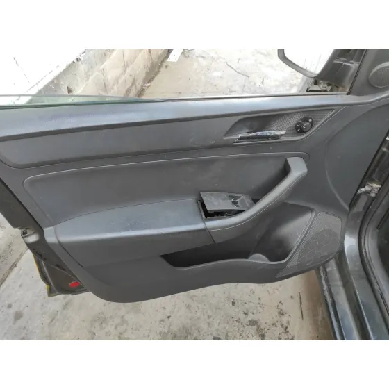 SEAT TOLEDO (KG3) '2013 1.6 TDI NEGRO