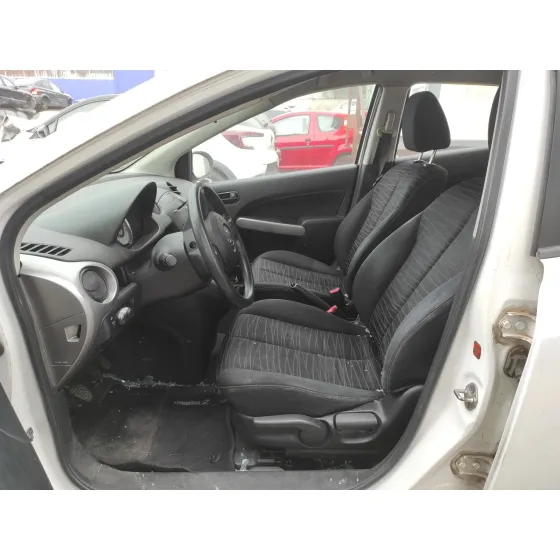 MAZDA 2 LIM. (DE) '2008 * BLANCO