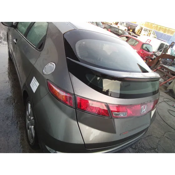 HONDA CIVIC BERLINA 5 (FK) '2008 2.2 CTDI GRIS OSCURO