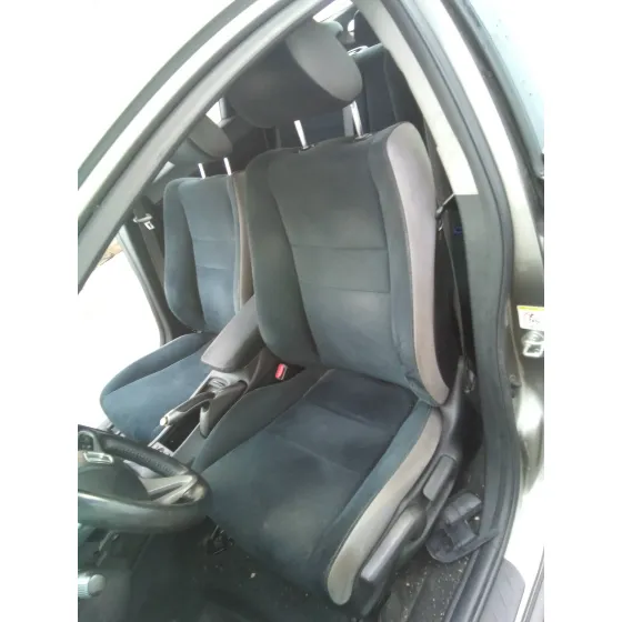 HONDA CIVIC BERLINA 5 (FK) '2008 2.2 CTDI GRIS OSCURO