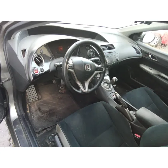 HONDA CIVIC BERLINA 5 (FK) '2008 2.2 CTDI GRIS OSCURO