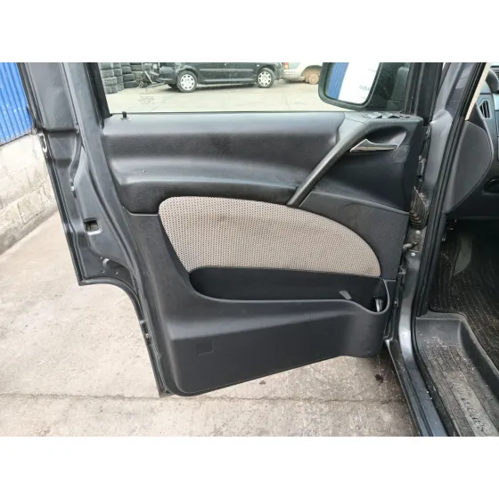 Mercedes-Benz VIANO (W639) 2010