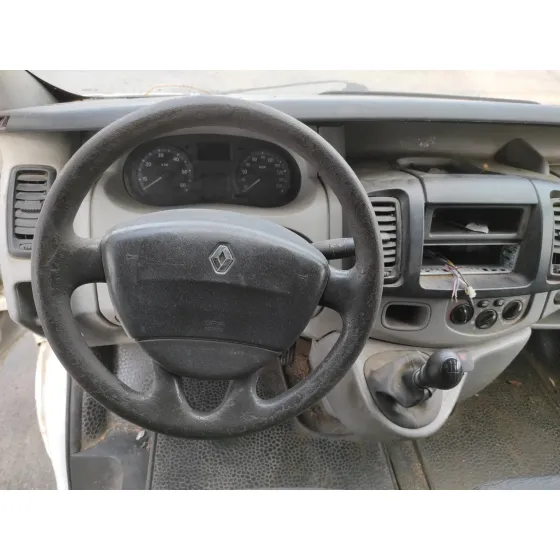 RENAULT TRAFIC CAJA CERRADA (AB 4.01) '2006 1.9 DIESEL BLANCO
