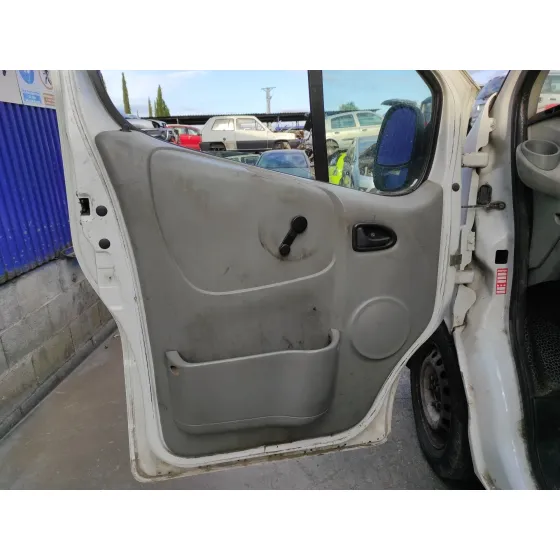 RENAULT TRAFIC CAJA CERRADA (AB 4.01) '2006 1.9 DIESEL BLANCO
