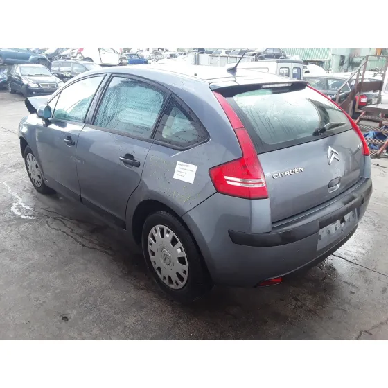 CITROEN C4 BERLINA '2009 1.6 16V HDI GRIS
