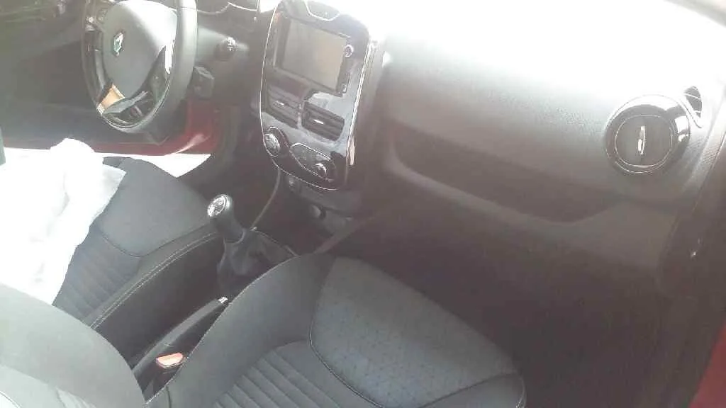 RENAULT CLIO IV RENAULT CLIO IV '2012 0.9 GRANATE 2012