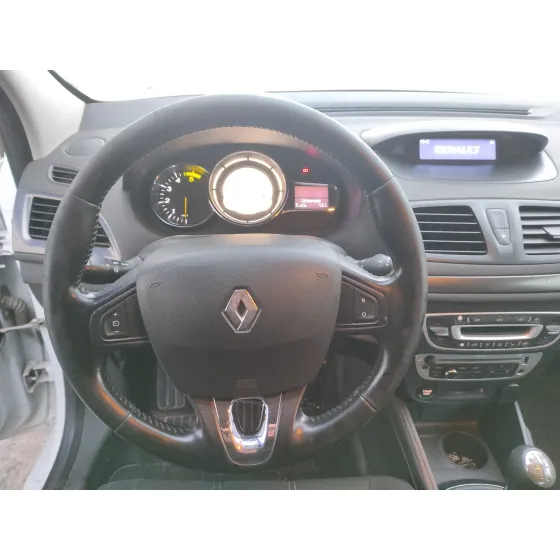 RENAULT MEGANE III BERLINA 5 P '2014 1.5 DCI DIESEL FAP