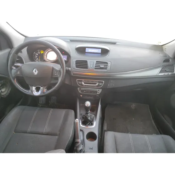 RENAULT MEGANE III BERLINA 5 P '2014 1.5 DCI DIESEL FAP