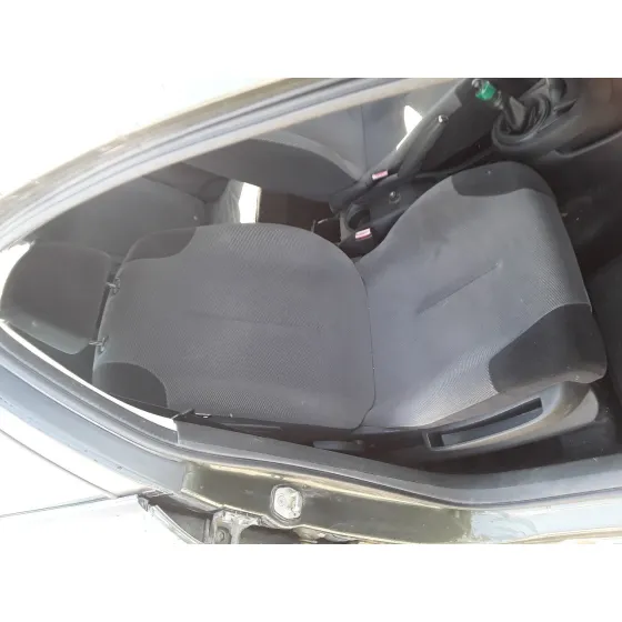 CITROEN C4 BERLINA '2005 1.6 16V HDI VERDE