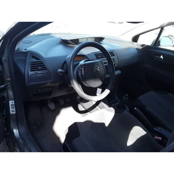 CITROEN C4 BERLINA '2005 1.6 16V HDI VERDE