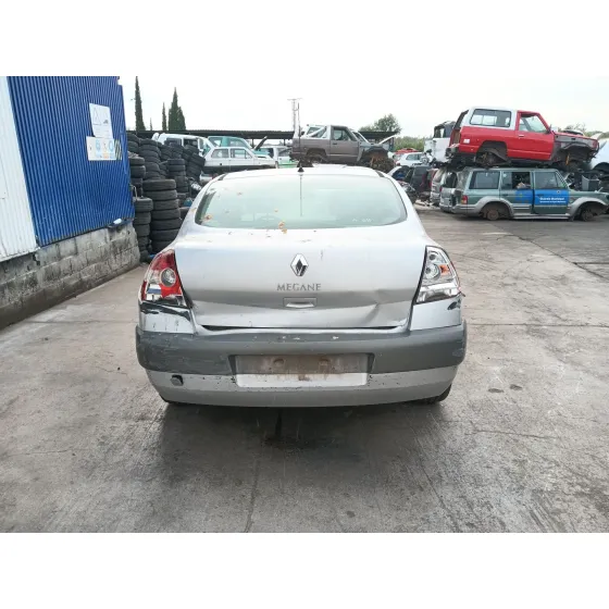 Renault MEGANE II SEDAN (LM0/1_) 2003