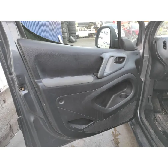 PEUGEOT PARTNER KOMBI '2014 1.6 16V HDI FAP GRIS OSCURO