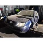 VOLKSWAGEN BORA BERLINA (1J2) VOLKSWAGEN BORA BERLINA (1J2) '2000 * AZUL 1998