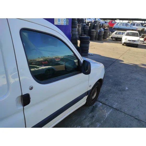 PEUGEOT PARTNER (S2) '2003 1.9 DIESEL BLANCO