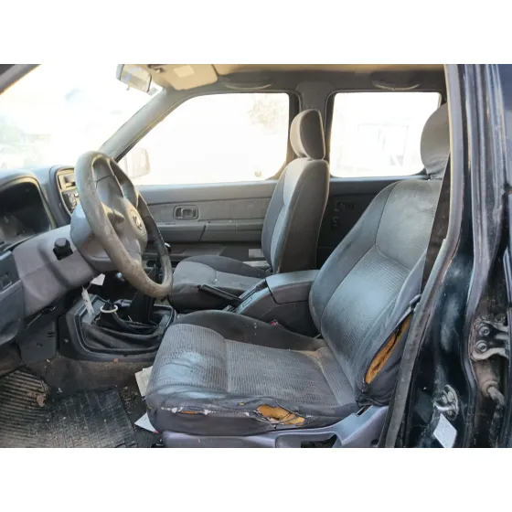 Nissan PICK UP (D22) 2002