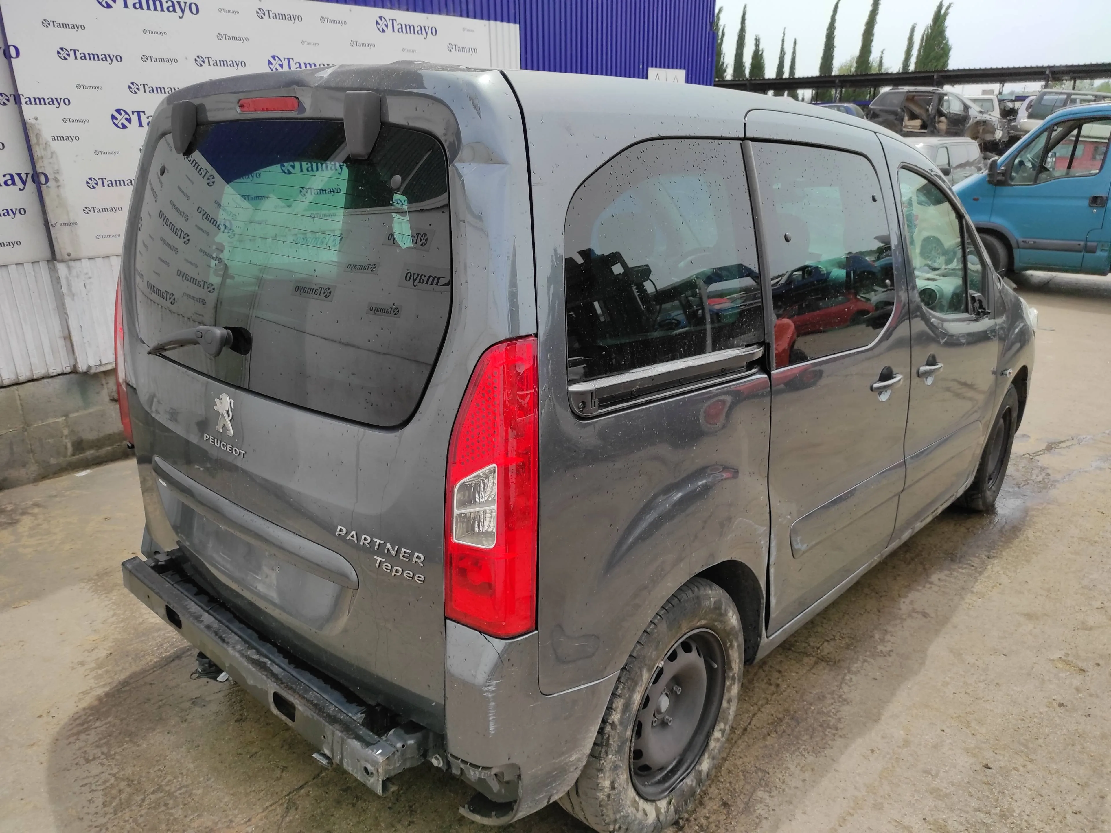 PEUGEOT PARTNER KOMBI PEUGEOT PARTNER KOMBI '2014 1.6 16V HDI FAP GRIS OSCURO 2008