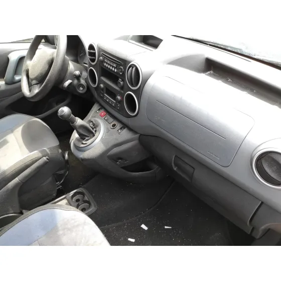 PEUGEOT PARTNER KOMBI '2014 1.6 16V HDI FAP GRIS OSCURO
