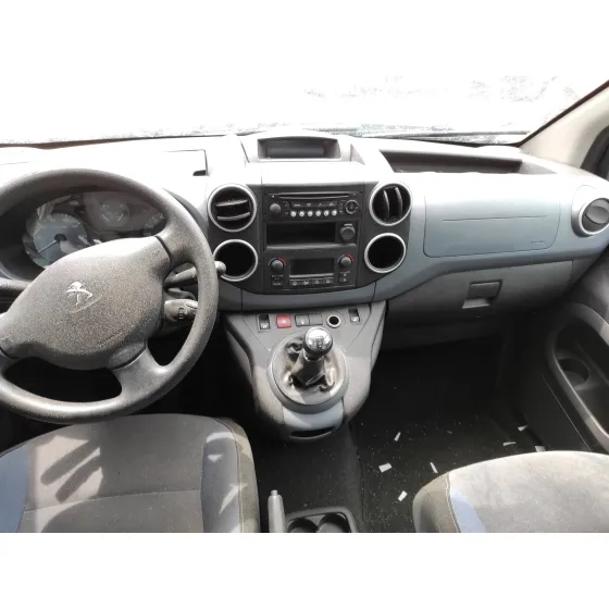 PEUGEOT PARTNER KOMBI '2014 1.6 16V HDI FAP GRIS OSCURO