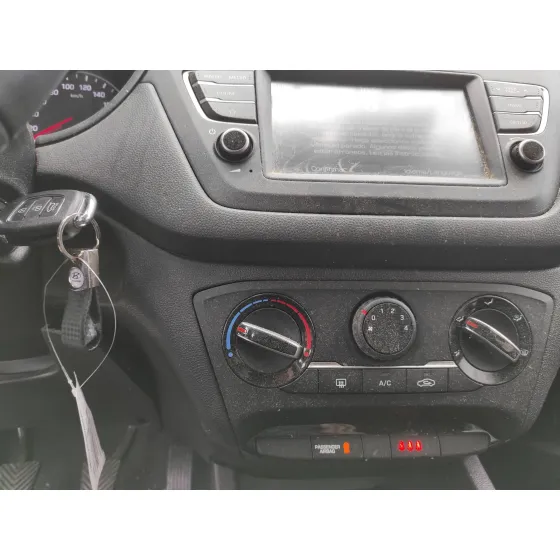 HYUNDAI I20 ACTIVE '2020 1.0 TGDI CAT BLANCO