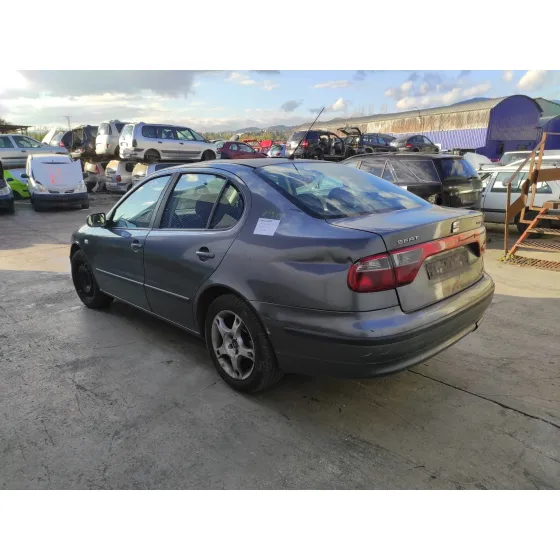 SEAT TOLEDO (1M2) '2002 * VERDE OSCURO