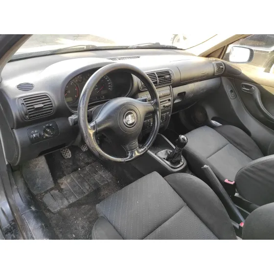 SEAT TOLEDO (1M2) '2002 * VERDE OSCURO