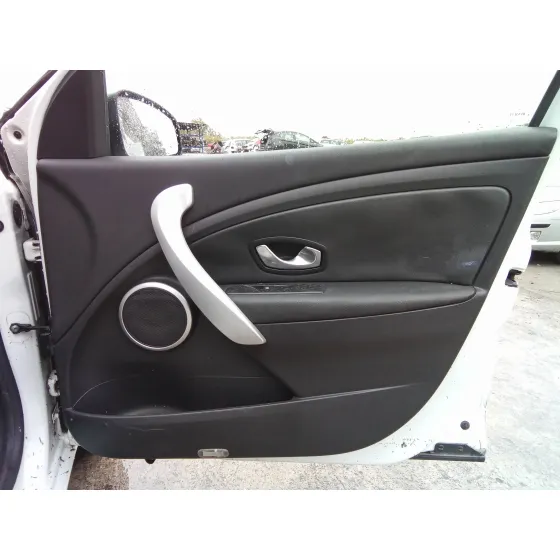 RENAULT FLUENCE '2010 1.5 DCI DIESEL FAP BLANCO