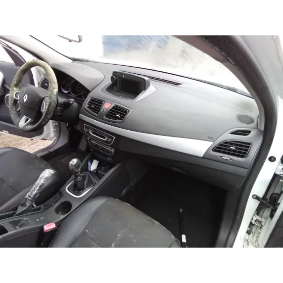 RENAULT FLUENCE '2010 1.5 DCI DIESEL FAP BLANCO