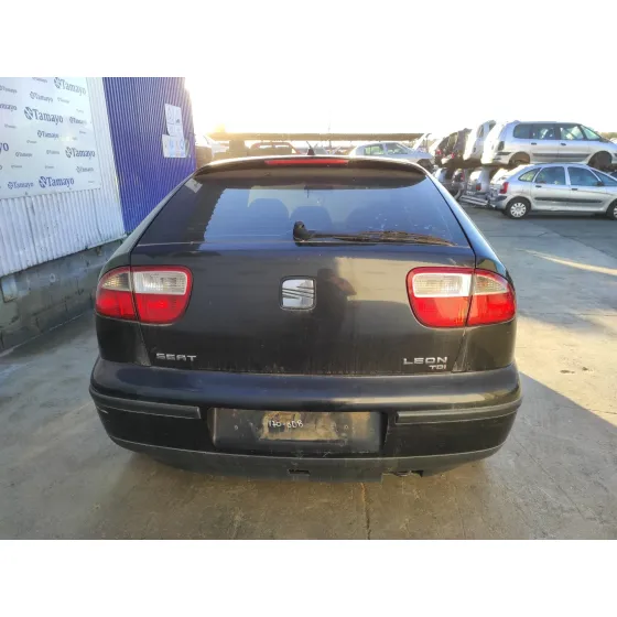 SEAT LEON (1M1) '2004 * NEGRO
